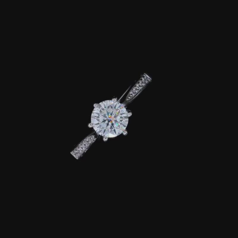 The Isalyn 1CT round-cut Moissanite ring 💍✨, perfect for engagement or wedding, offers amazing value and timeless beauty!