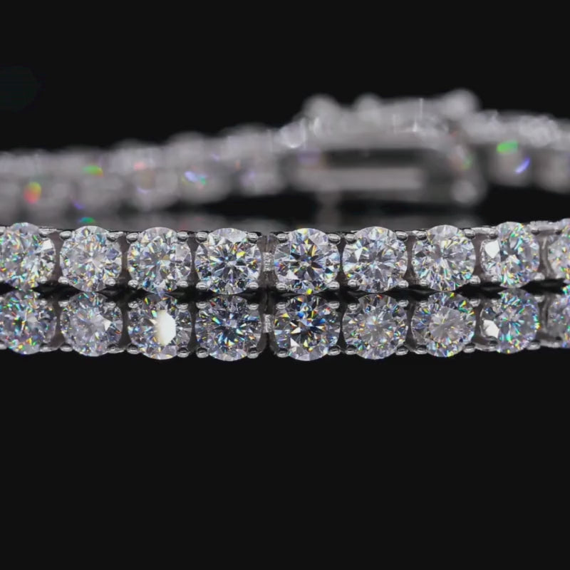 Shop The Florisse Moissanite Tennis Bracelet today at Chantal Vaulet. Discover stunning jewelry collections, crafted for style and brilliance.