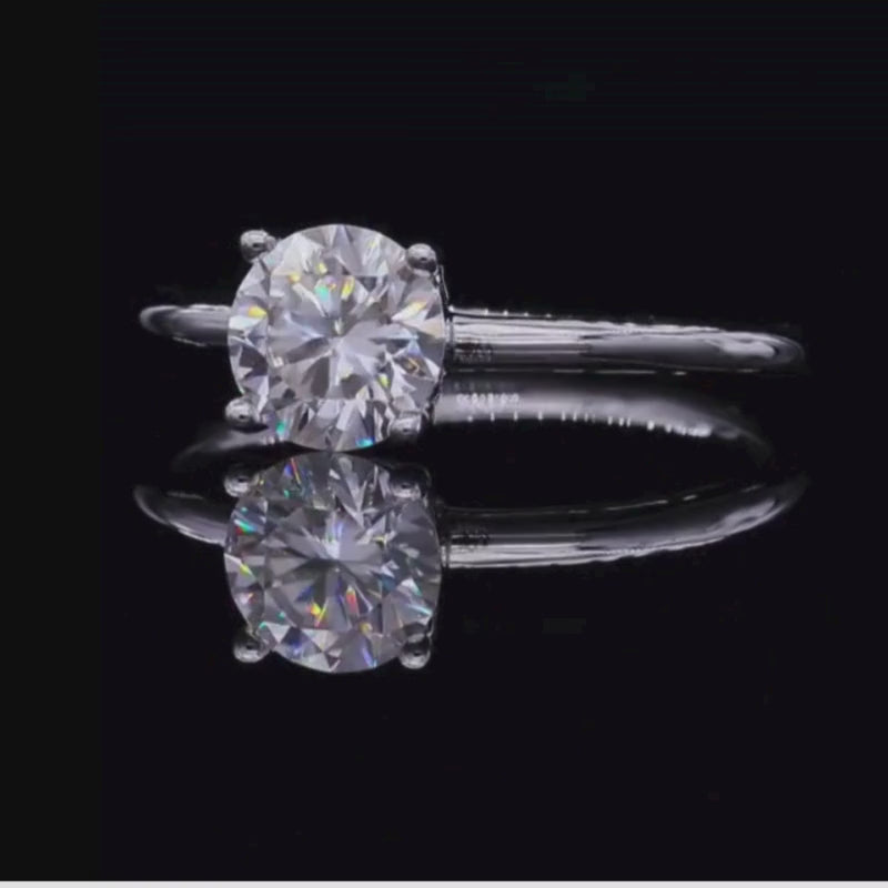 Evania 1.0CT Moissanite solitaire ring in 925 Sterling Silver ✨💍, perfect for engagement or wedding, amazing value!