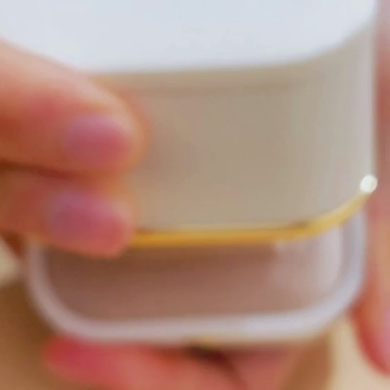 Discover our stunning 2CT Marquise Cut Engagement Ring, a blend of elegance & sparkle. Perfect for your love story!