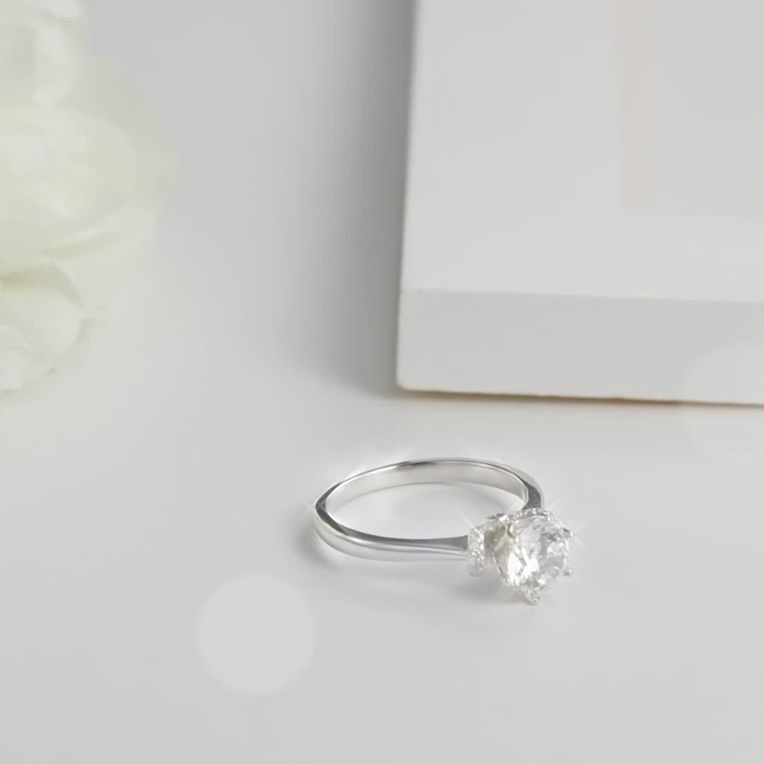 Stunning Rosalind Moissanite Engagement Ring 💍✨ with a 1.0ct round-cut stone, perfect for weddings and amazing value!