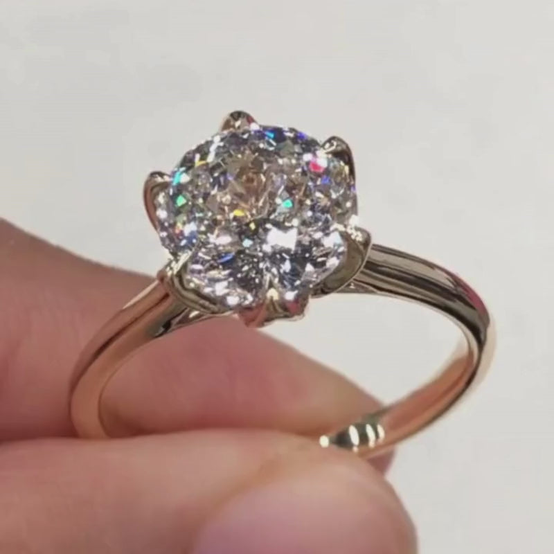 Discover the Étoile d’Or Engagement Ring with stunning 3.3CT moissanite. Brilliant, colorless, and elegant—a perfect symbol of love.