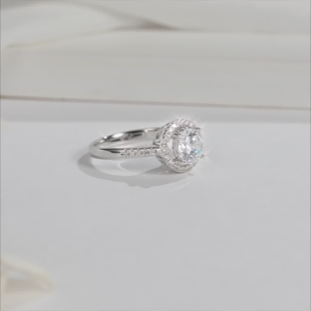 Stunning Liravine Moissanite Halo Ring 💍✨ perfect for engagements and weddings, showcasing amazing value!
