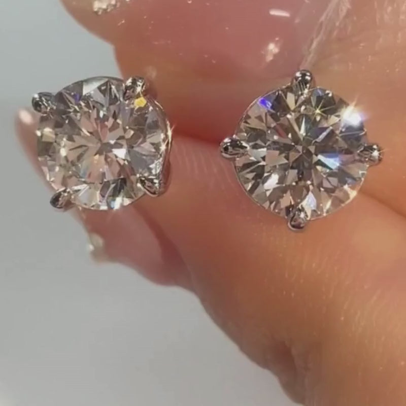 The Iris Moissanite Earrings 1CT