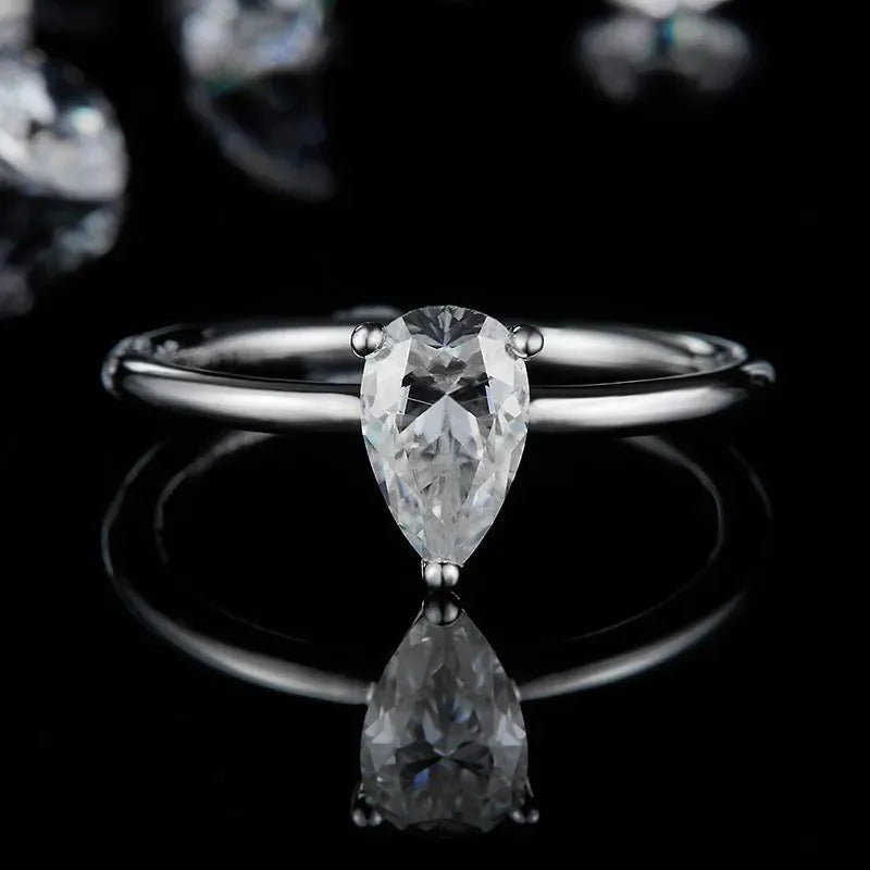 The Amaris 1.0CT Round Moissanite Ring 1.0CT RING by Chantal Vaulet