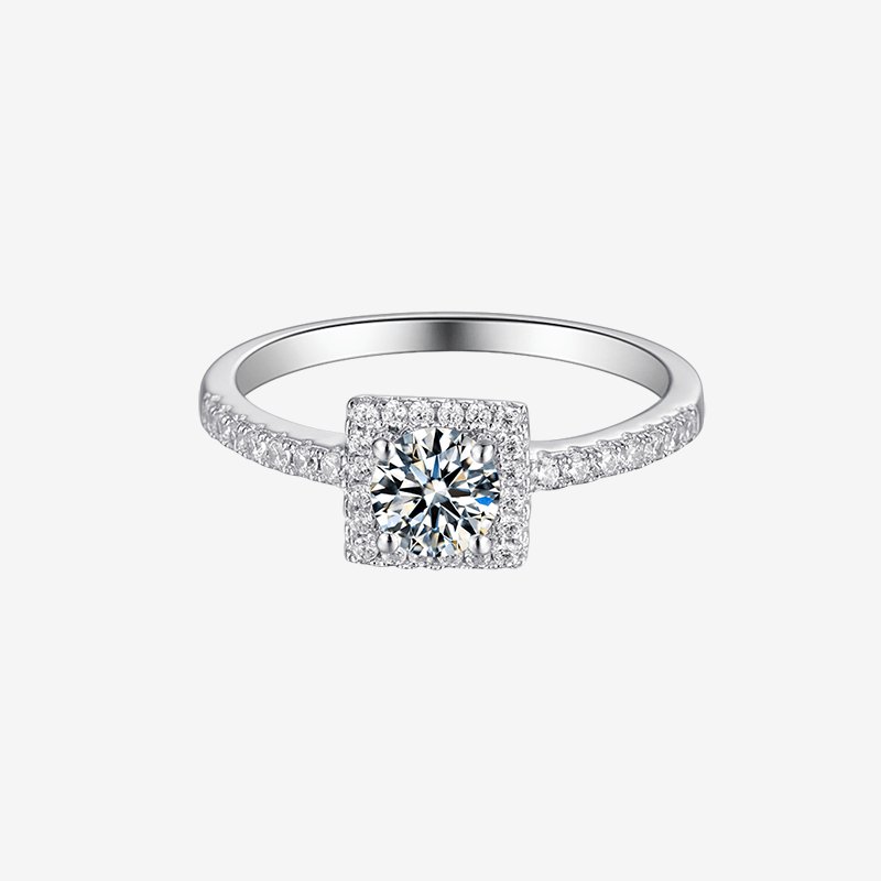 The Amorette Moissanite halo engagement ring with 0.5CT center and 34 side stones. Perfect for weddings! 💍✨ Amazing value!