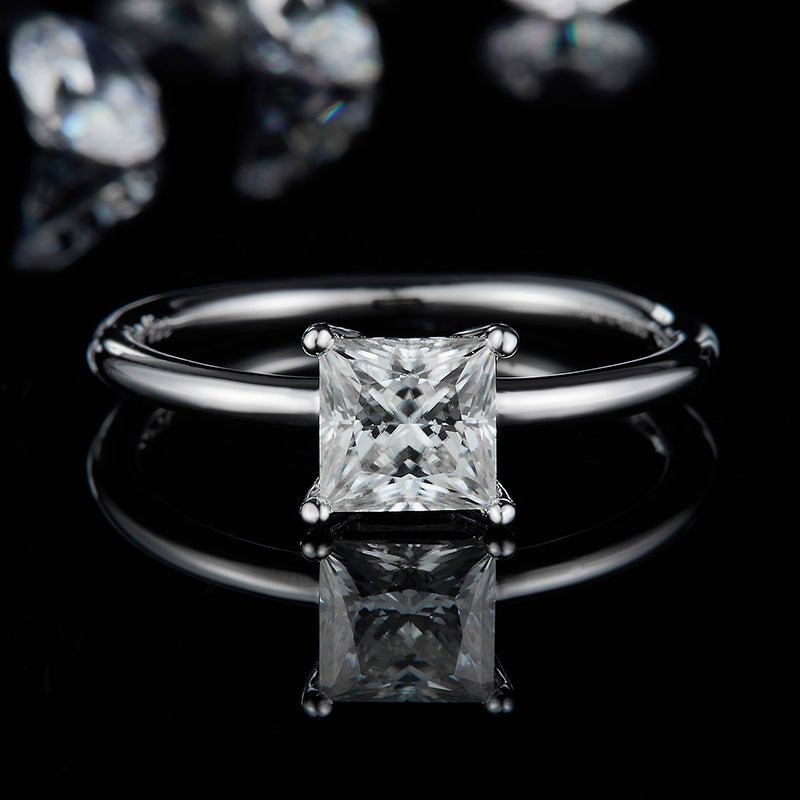 The Cassia Moissanite 1.0CT Ring 💍✨ - Elegance in a princess-cut design, perfect for engagement or wedding, amazing value!