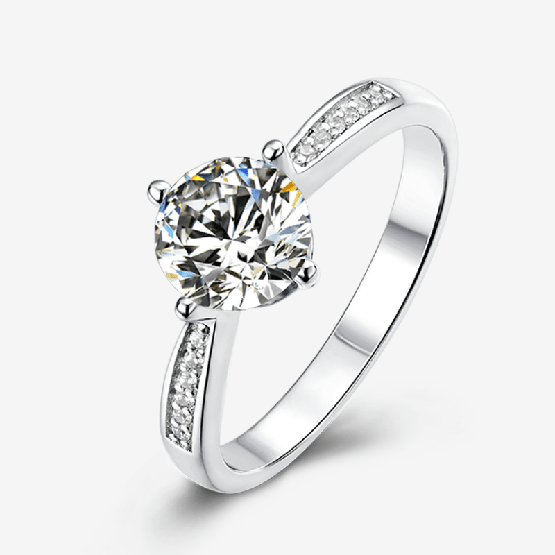 Stunning Elara 1CT Moissanite engagement ring with sparkling side stones. Perfect for romance! 💍✨ #Engagement #Wedding #AmazingValue