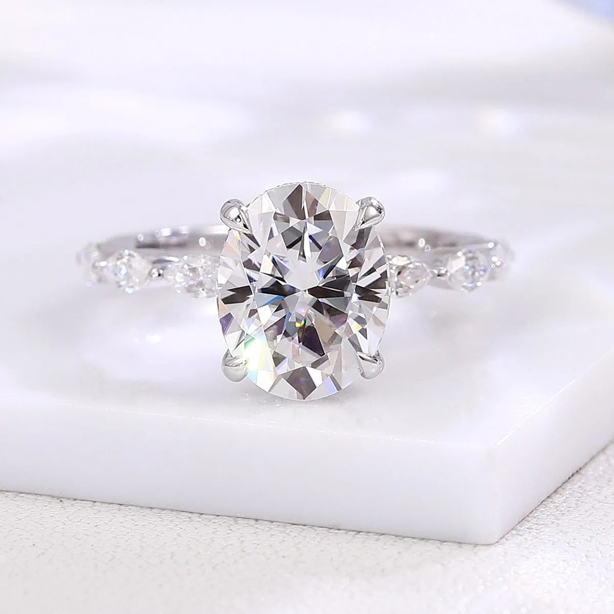 The Elaris RING by Chantal Vaulet