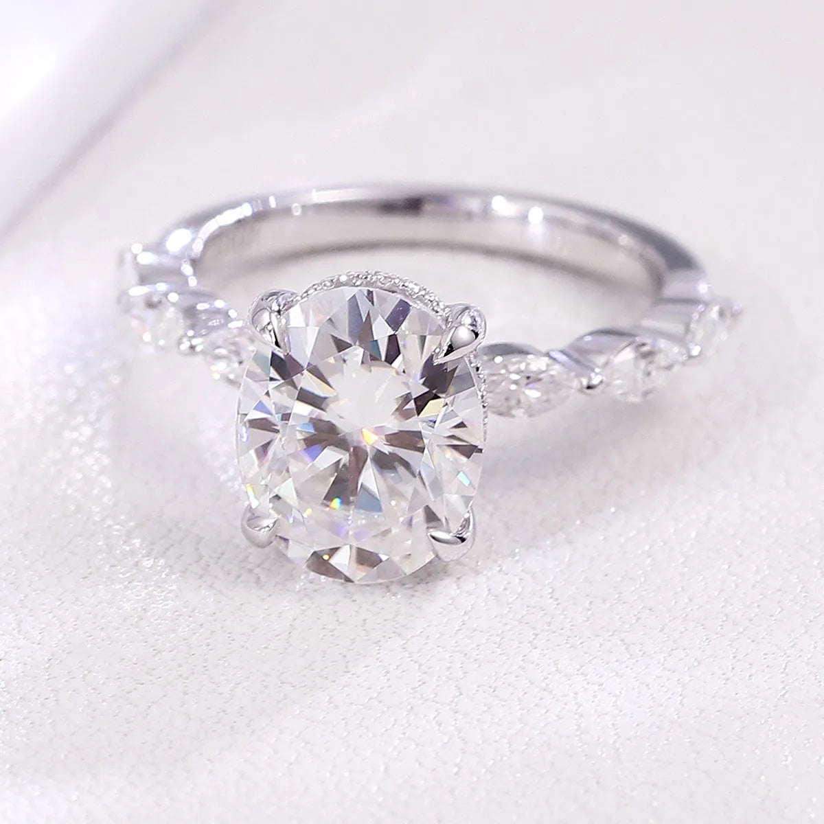 The Elaris RING by Chantal Vaulet