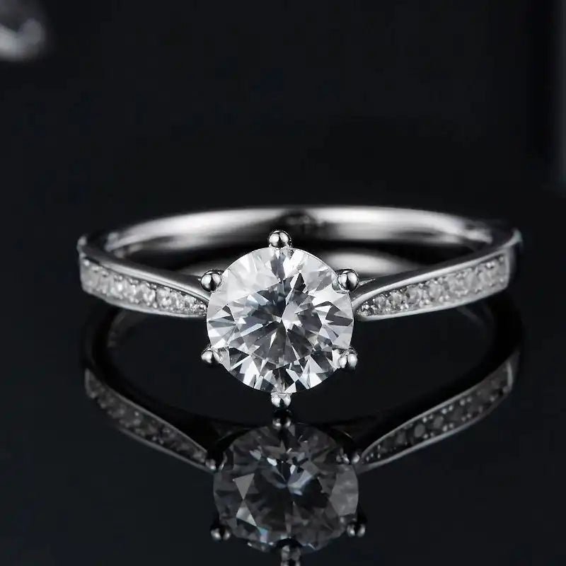 The Isalyn 1CT Round - Cut Moissanite Ring - RING - Chantal Vaulet