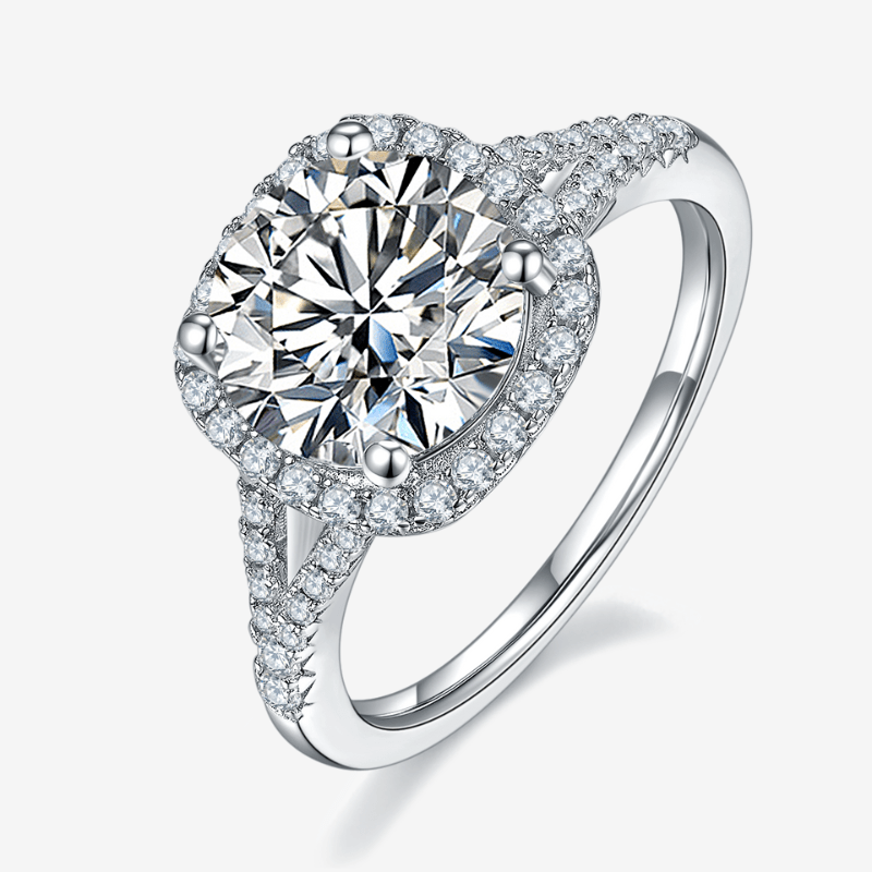 Stunning Moissanite halo engagement ring💍 with 3CT center stone and sparkling accents✨ - amazing value for weddings!