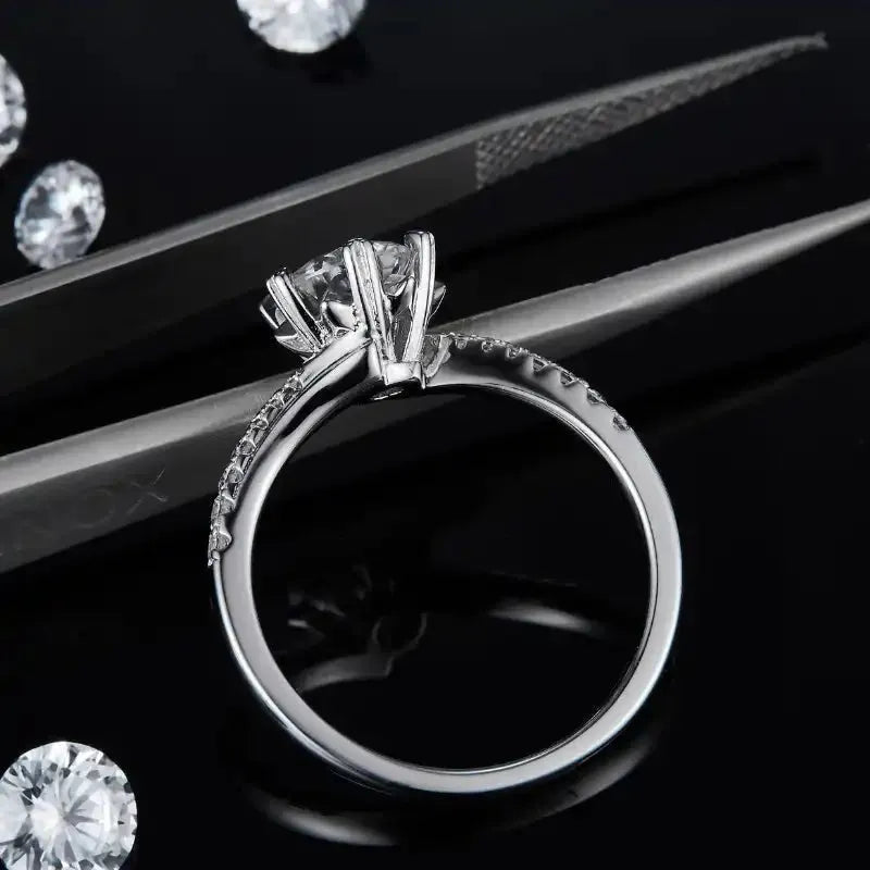 The Lillian – Moissanite Side - Stone Engagement Ring 1CT - RING - Chantal Vaulet