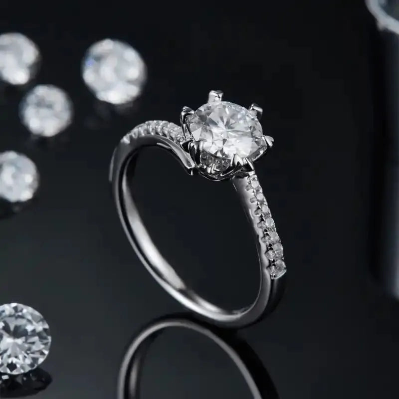 The Lillian – Moissanite Side - Stone Engagement Ring 1CT - RING - Chantal Vaulet
