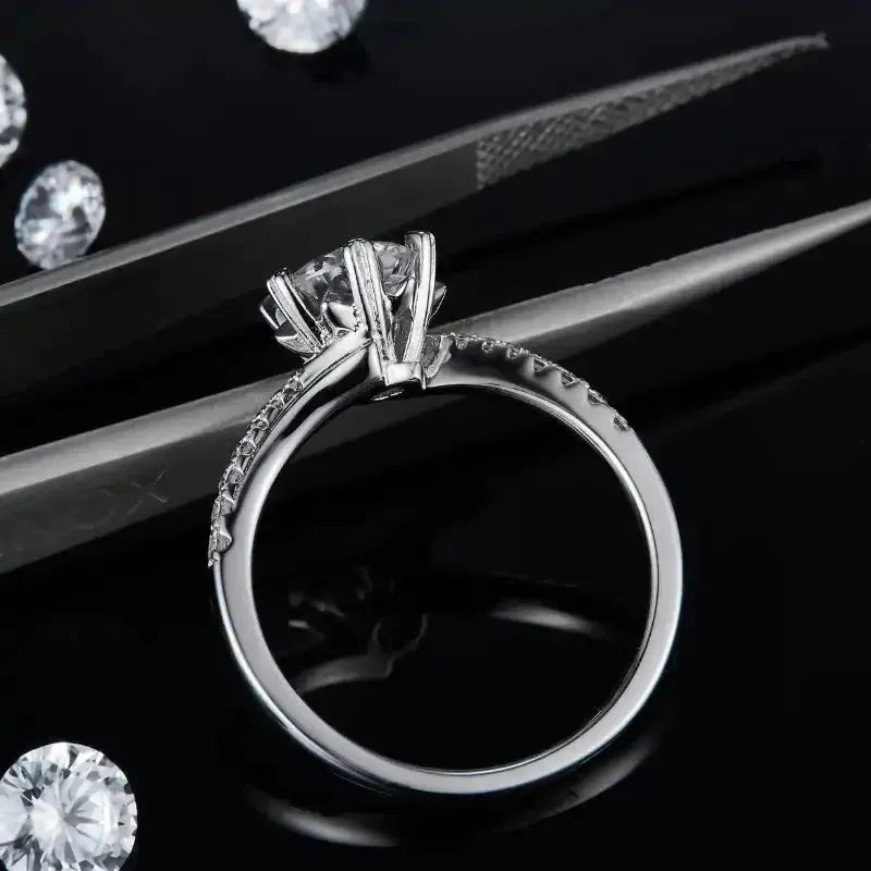 The Lillian RING by Chantal Vaulet