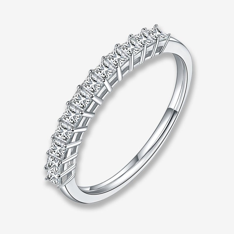 The Novara Moissanite eternity band 💍✨, featuring ten brilliant stones, perfect for engagement or wedding, amazing value!