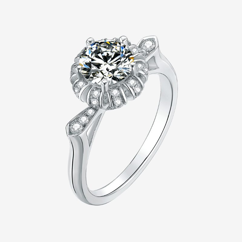 The Selmara 1CT Moissanite Ring 💍✨, vintage charm with a diamond-like glow, perfect for engagement or wedding. Amazing value!