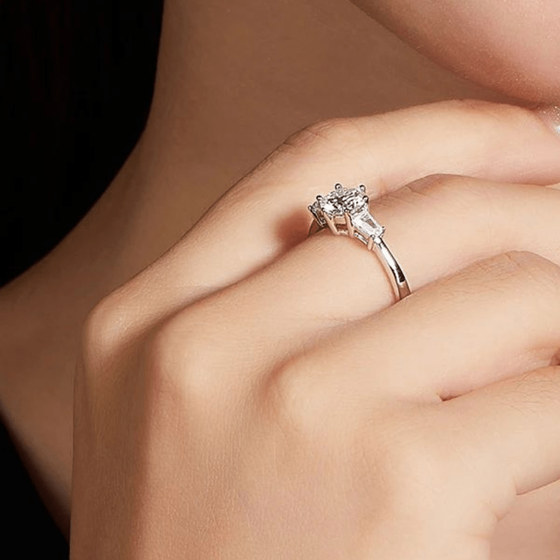 Elegant Seralyn Moissanite Baguette Ring 💍✨ Perfect for engagement or wedding! Amazing value and timeless design.
