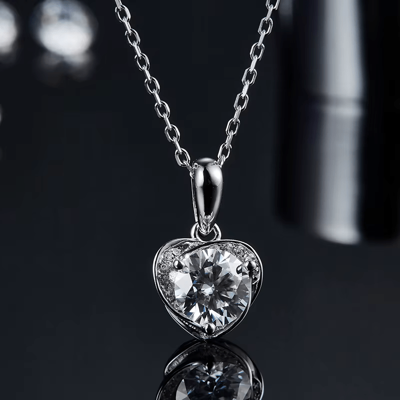 The Serenise Moissanite Heart Accent Necklace - Chantal Vaulet