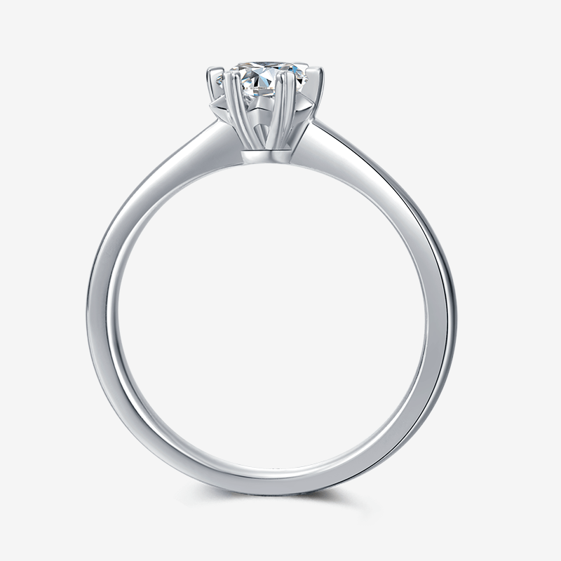 Stunning 0.5CT Moissanite ring in polished 925 sterling silver, perfect for engagement or wedding 💍✨ #AmazingValue
