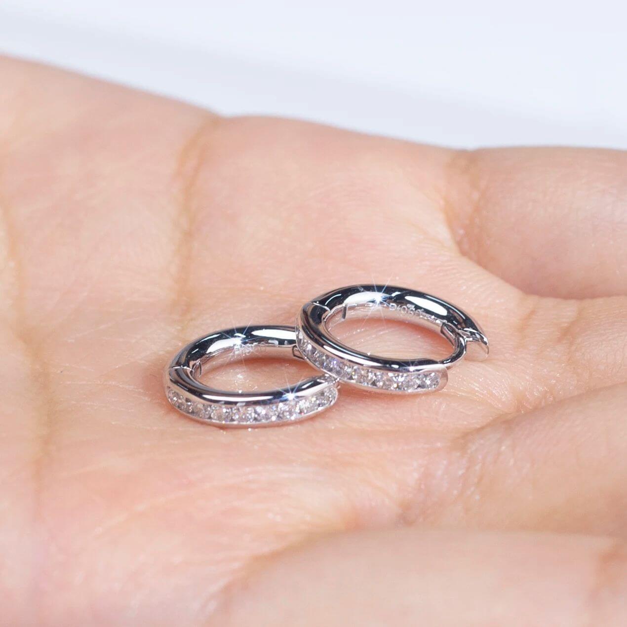 The Solenia 1.5MM Lab Diamond Huggie Earrings - EARRINGS - Chantal Vaulet