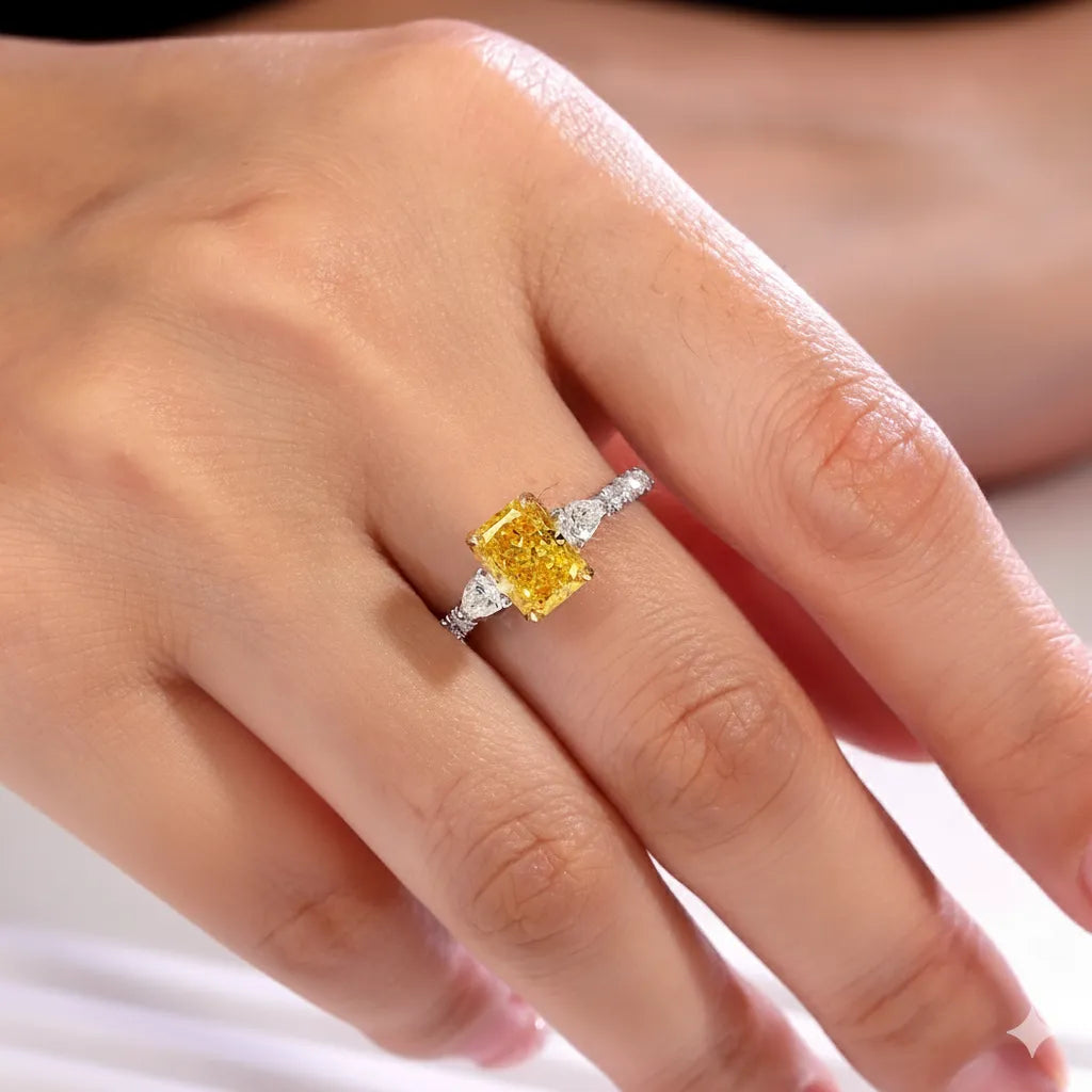 The Vaelora RING by Chantal Vaulet