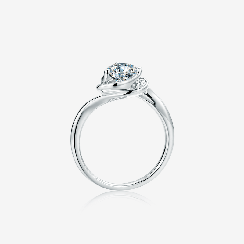 Elegant Velmira 1CT heart-cut Moissanite ring 💍✨, featuring a sleek silver band, perfect for engagement or wedding! #AmazingValue